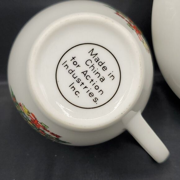 Jamestown China Christmas Tree Cup and Saucer with Gold Trim - Picture 5 of 6